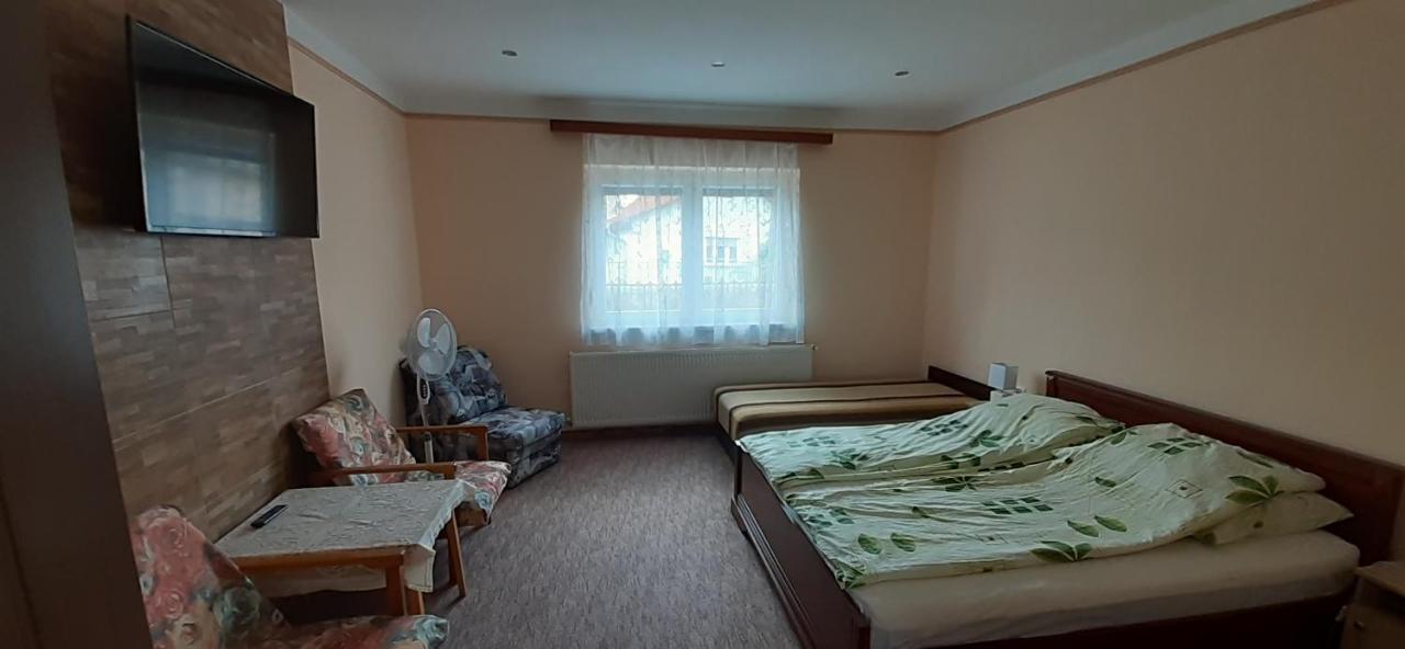 Rozika Apartman Ii. ハイデゥソボスロー エクステリア 写真